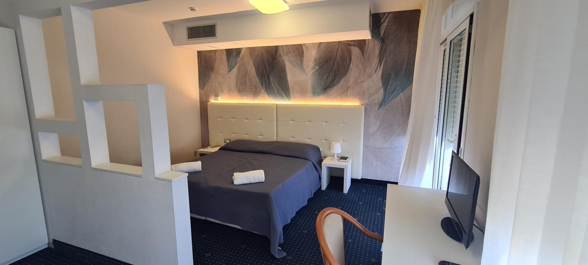 Hotel Eros Lignano Sabbiadoro Exteriör bild
