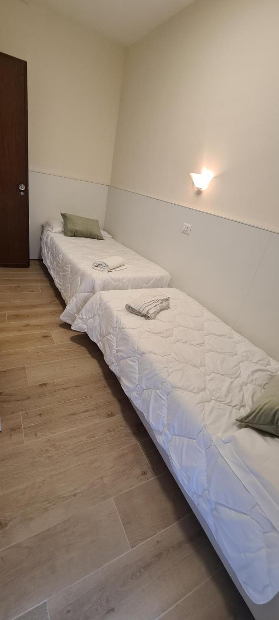 Hotel Eros Lignano Sabbiadoro Exteriör bild